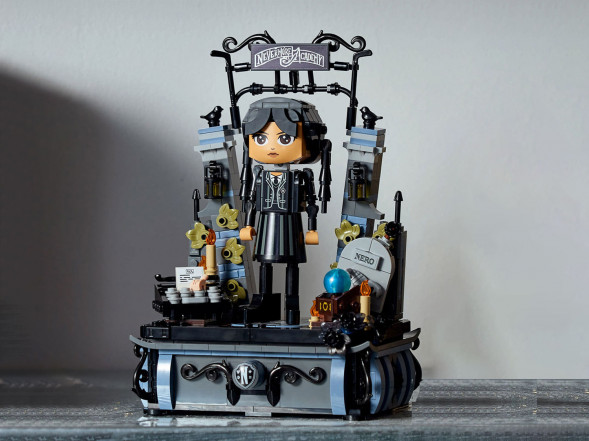 Констурктор LEGO Wednesday 76780 Фигурка Венсдей Аддамс в Нижневартовске