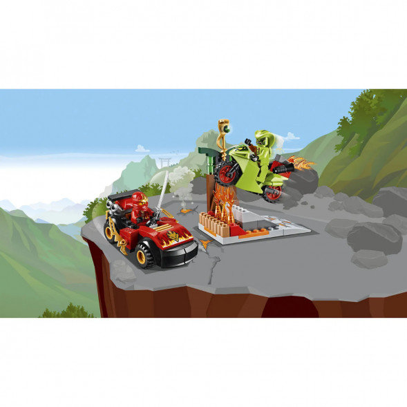 Конструктор LEGO Juniors 10722 Схватка со змеями в Нижневартовске