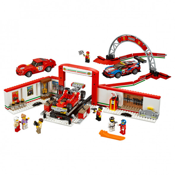 Конструктор LEGO Speed Champions 75889 Гараж Ferrari в Нижневартовске