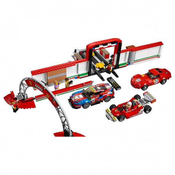 Конструктор LEGO Speed Champions 75889 Гараж Ferrari в Нижневартовске