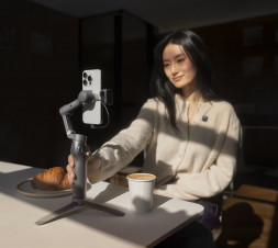 Электрический стабилизатор для смартфона DJI Osmo Mobile 7P