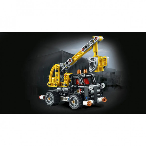 Конструктор LEGO Technic 42031 Ремонтный автокран в Нижневартовске