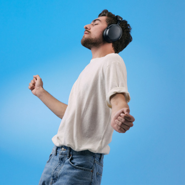 Беспроводные наушники Sennheiser Momentum 4 Wireless, Black в Нижневартовске