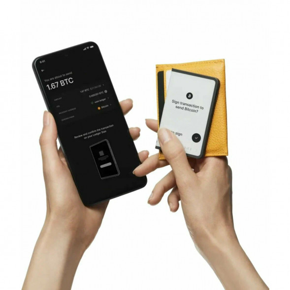 Аппаратный криптокошелек Ledger Stax + чехол Magnet Shell в Нижневартовске