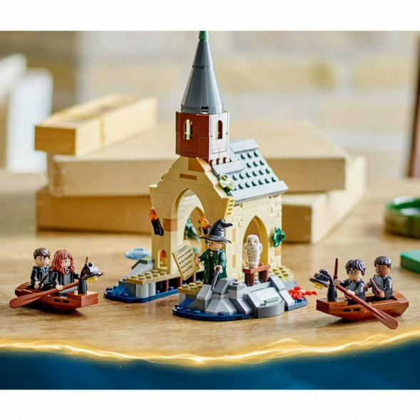 Конструктор LEGO Harry Potter 76426 Лодочный домик в замке Хогвартс в Нижневартовске